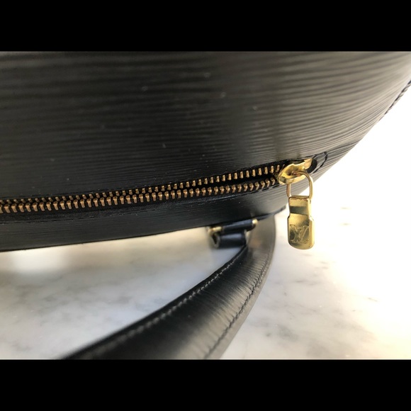 Louis Vuitton Epi Mabillion Backpack - Picture 11 of 12